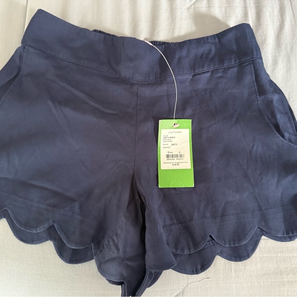 Lilly Pulitzer Dahlia Shorts in True Navy - Picture 4 of 8